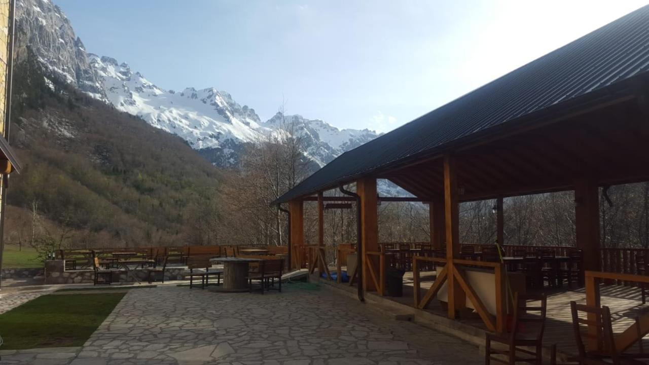 Hotel Margjeka 발보너 외부 사진